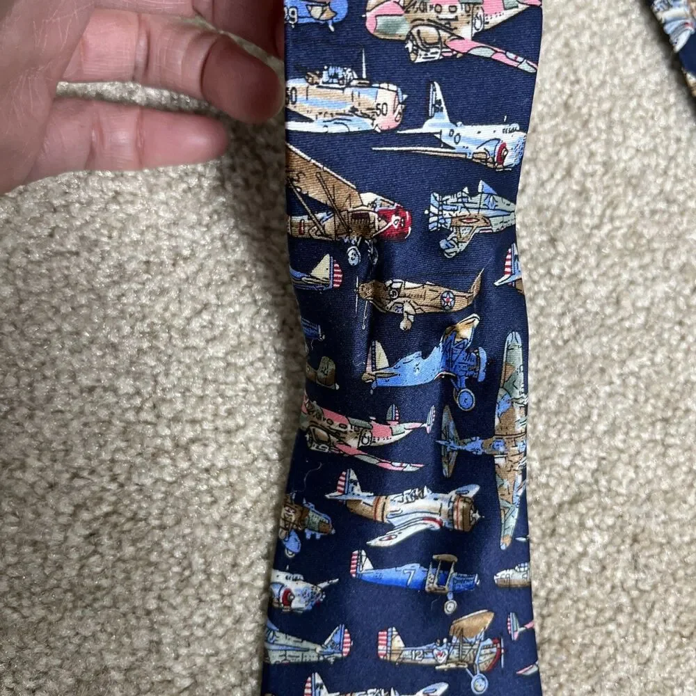 NWT Airplane Tie 100% Silk World‎ War II Navy Museum Artifacts Tie